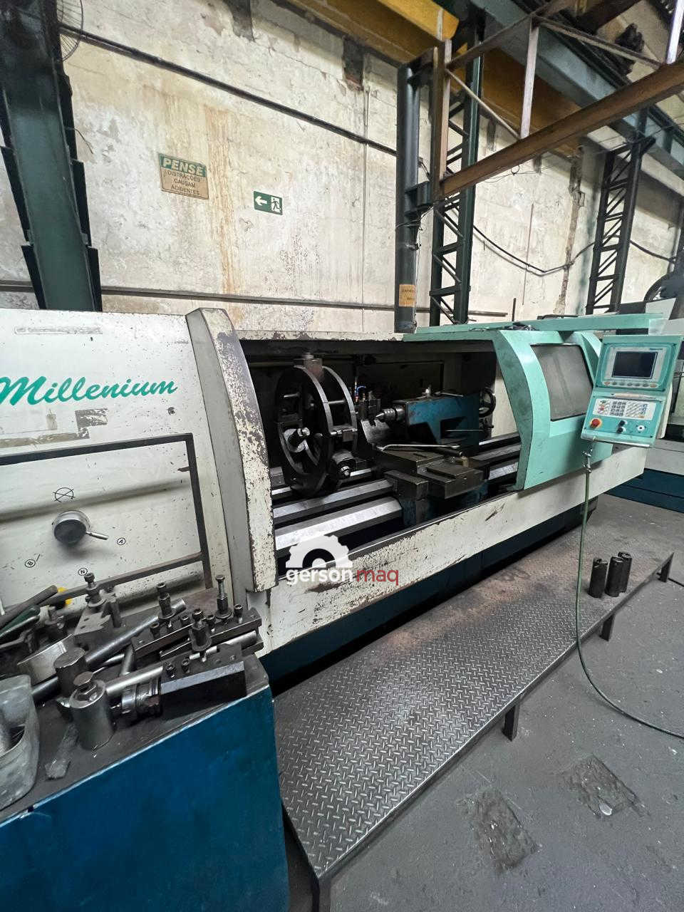 TORNO CNC NARDINI LOGIC 350 ano 2004 - 700 x 2000 mm
